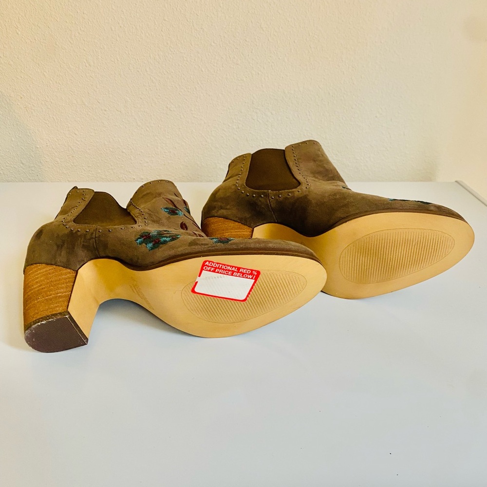Crown Vintage Floral Embroidered Ankle Boots - Brown and Blue - Picture 5 of 7